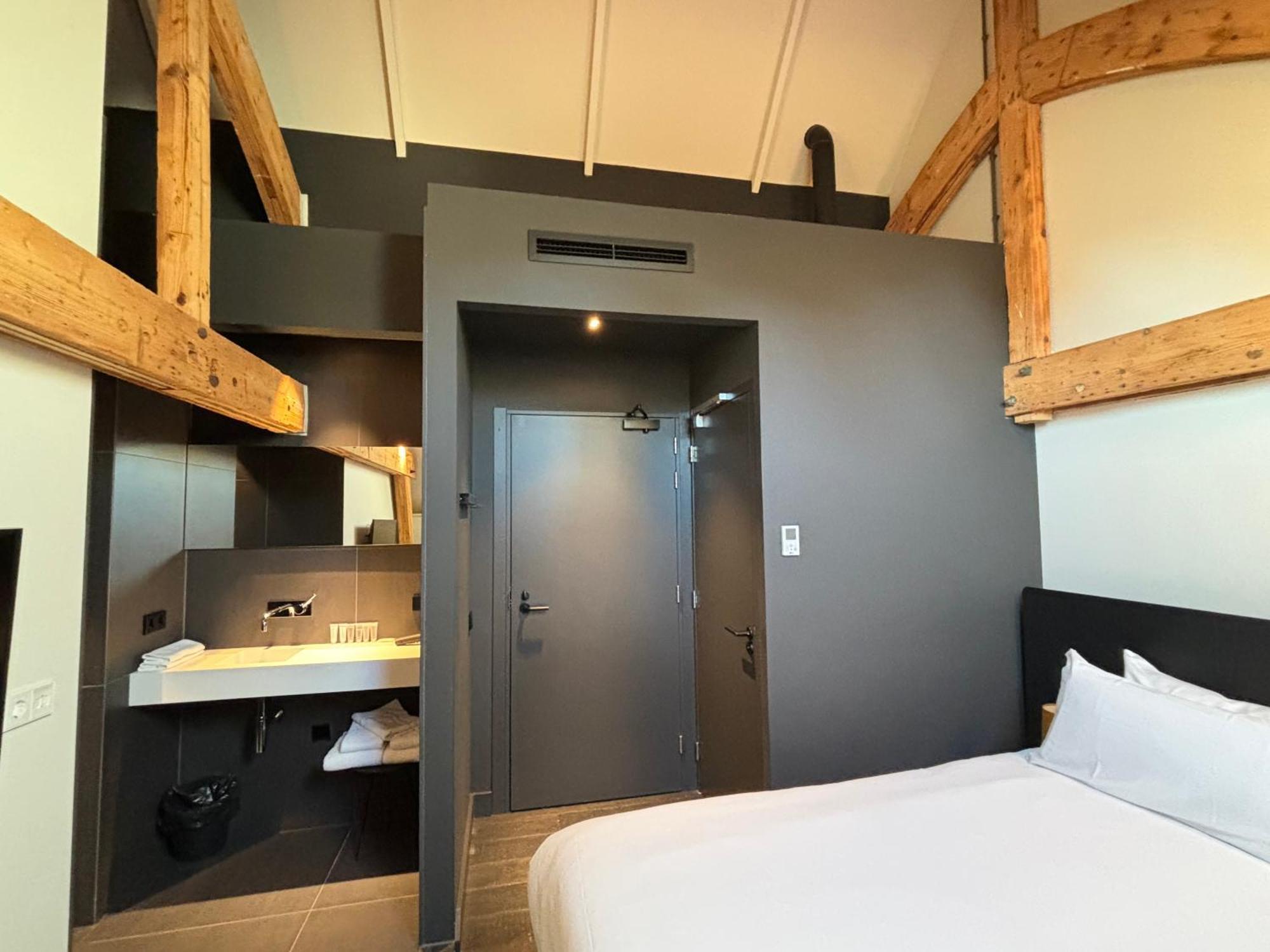 איינדהובן Kazerne Hotel - Member Of Design Hotels מראה חיצוני תמונה